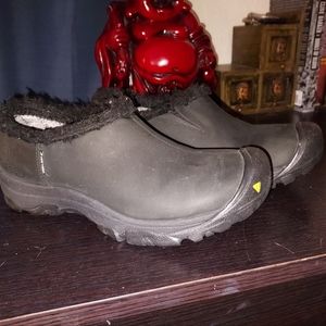 Black leather KEEN shoes women's 8 EU 38.5